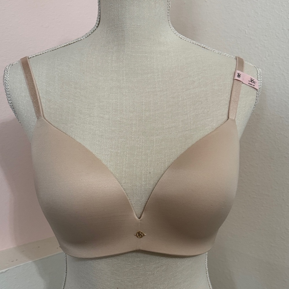 Victoria's obsessed plunge bra